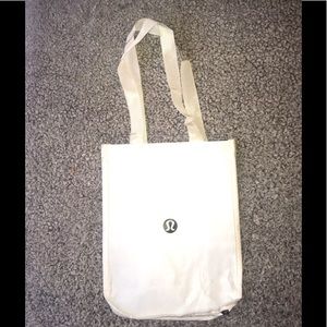 Lululemon small reusable tote